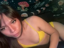 Most Recent Photo of hoely_ely