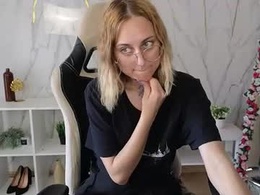 Most Recent Photo of hollyy_pollyyyy