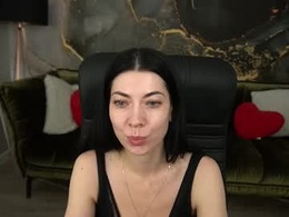 Most Recent Photo of holyynun_