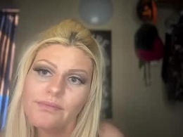 Most Recent Photo of honeybuhnny