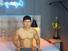 Most Recent Photo of horny_nick18