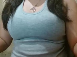 Most Recent Photo of hotiemorenagurl18