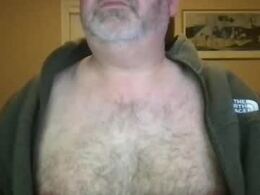 Most Recent Photo of hotndirty72