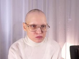 Most Recent Photo of howdy_baldy