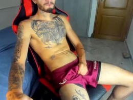 Most Recent Photo of iamdeo_