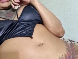 Most Recent Photo of ink_brunette