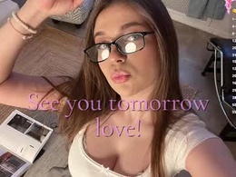 Most Recent Photo of isabellakin