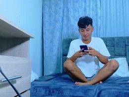 Most Recent Photo of ithan_kingtwin