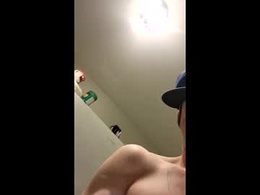 Most Recent Photo of jakebernard555