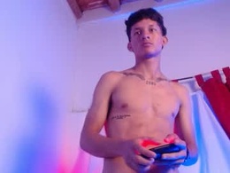 Most Recent Photo of jaxen_grey