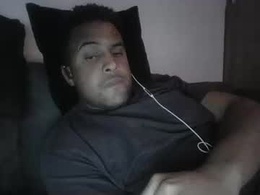 Most Recent Photo of jaydenjayh