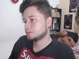 Most Recent Photo of johanleonsweetboy