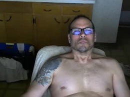 Most Recent Photo of jonnythunderxxxxx
