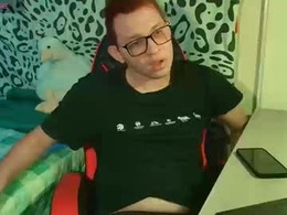 Most Recent Photo of josh_18cm