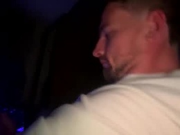 Most Recent Photo of js9277044