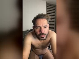 Most Recent Photo of juanhoney