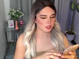 Most Recent Photo of julia_emmerson