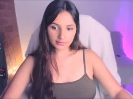 Most Recent Photo of julieth1_