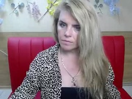 Most Recent Photo of julya_barbi
