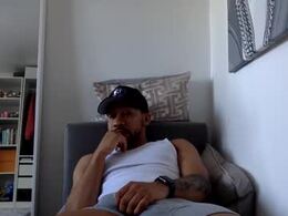 Most Recent Photo of justkyzee