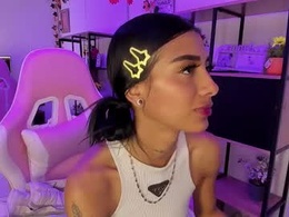 Most Recent Photo of karlaslutskinny__