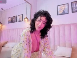 Most Recent Photo of karoline_lux