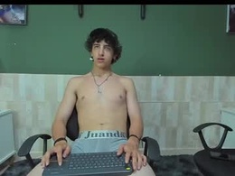 Most Recent Photo of kervs__
