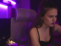 Most Recent Photo of kiara__danger