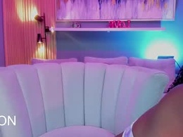 Most Recent Photo of kiara_curls