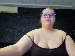 Most Recent Photo of kilenyamoon