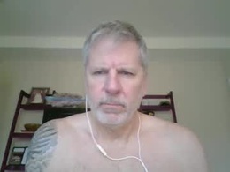 Most Recent Photo of kinky_kevy