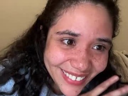 Most Recent Photo of kissandcurrency