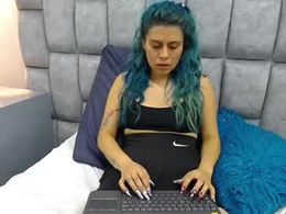 Most Recent Photo of kitty_black15