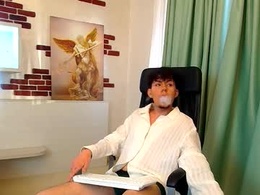 Most Recent Photo of krewvaughn