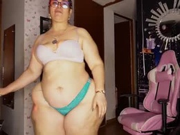 Most Recent Photo of kristenhill1
