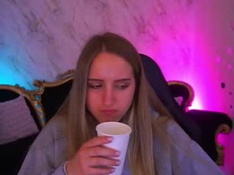 Most Recent Photo of krys_tina