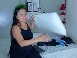 Most Recent Photo of kylieangel__