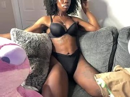 Most Recent Photo of kyliesnowxxx
