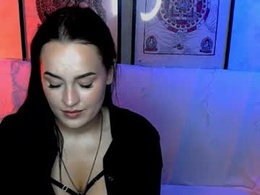 Most Recent Photo of la_kira