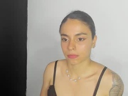 Most Recent Photo of lana_roman
