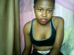 Most Recent Photo of lara_belle