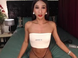 Most Recent Photo of laradior