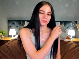 Most Recent Photo of lasly_moon