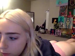 Most Recent Photo of latenightkash