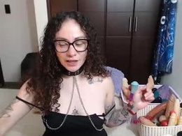 Most Recent Photo of laura_anal_