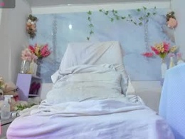 Most Recent Photo of laurenroussets