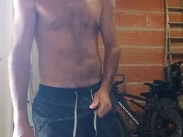 Most Recent Photo of lebrun1985