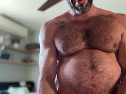 Most Recent Photo of leo_nap