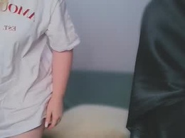 Most Recent Photo of leonkissboy