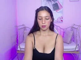 Most Recent Photo of lessly__